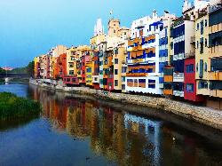Girona, oras turistic in Spania
