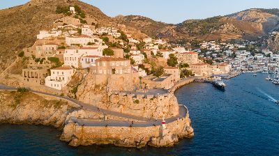 Statiunea Kavos, litoral Corfu, Grecia